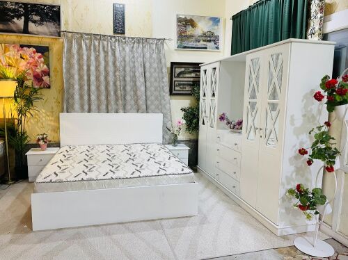 bedroom set