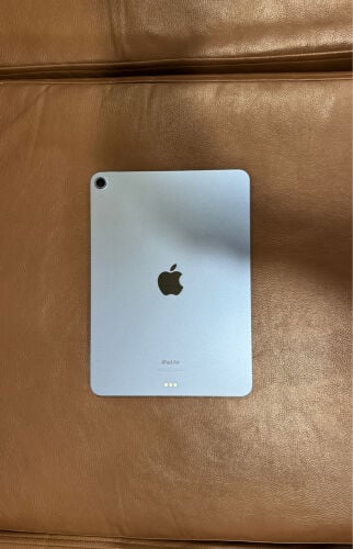 Apple IPad Air 5 (Blue) M1 chip
