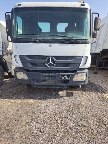 2016 model Actros head
