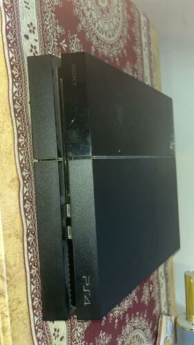 Sony 4 for sale, excellent conditi
