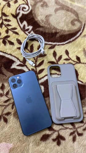 آيفون ١٢ برو