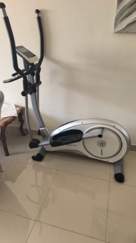 معدة للمشي في المنزل نظيفة جدا