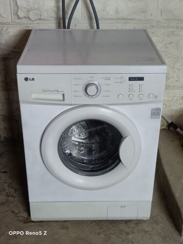 LG  7 kg Front Door