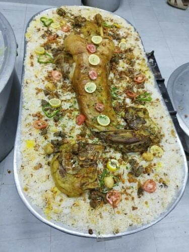 متوفر طباخين