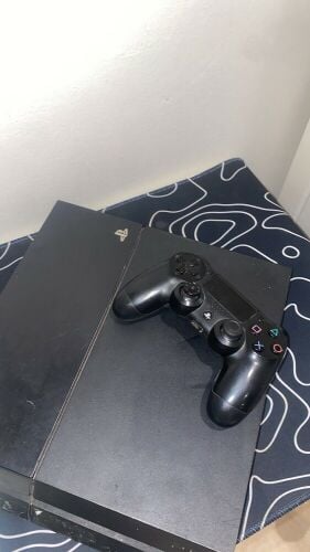 للبيع سوني 4