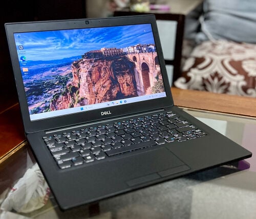 Dell. CORE i7.8th generation 
