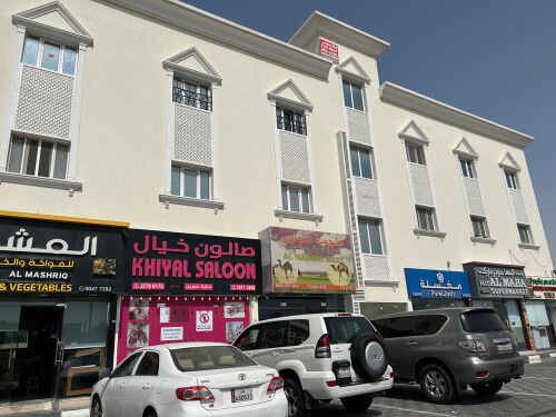 shop on furousiya st for rent
