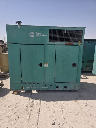 Caterpillar And Cummins Generators 