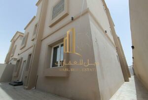 For rent  villa in Abu Hamour