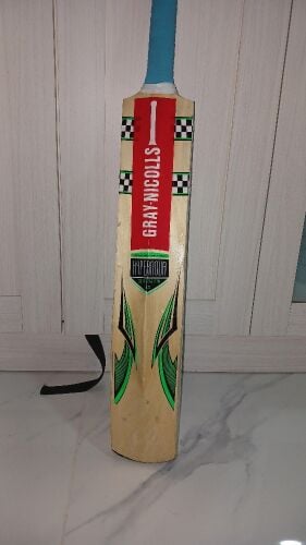 Hardball Cricket Bat