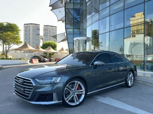 Audi A8 S8  2020