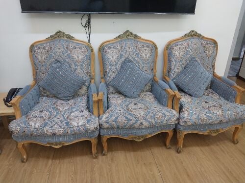 living room seats