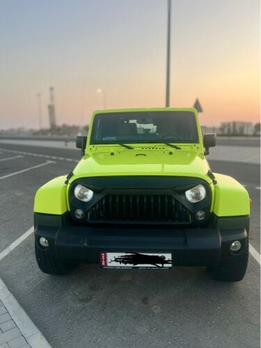 jeep  wrangler (Sahara)