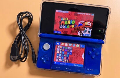Nintendo 3ds with games modded