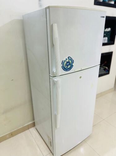ثلاجة سامسونج أصليةللبيع