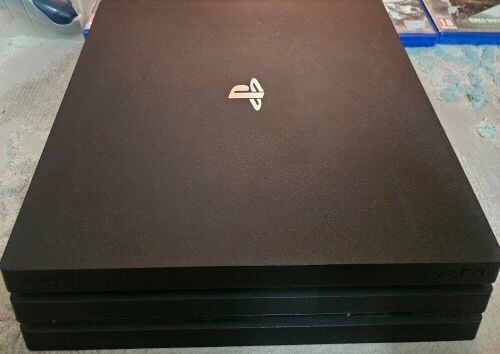 ps4 pro, 14 games, 1 controller