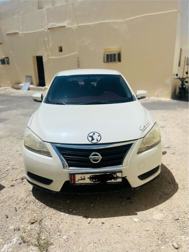 Nissan sentra.6 months isthihmara