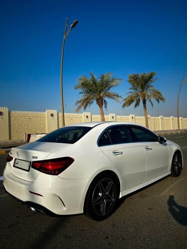 للبيع مرسدس اي 200