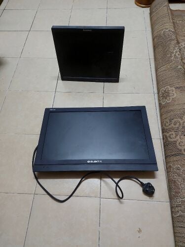 شاشات كمبيوتر