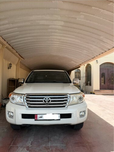Toyota LandCruiser VXR 5.7