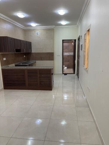 A semi-private annex with a front y