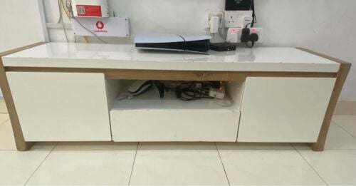  Tv table 300qr