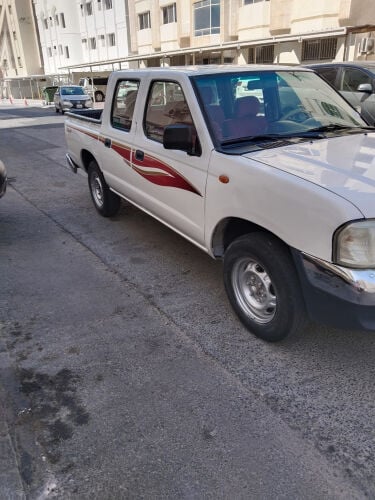 نيسان بيك اب ٢٠١١