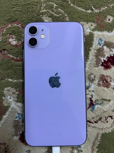 iPhone 11 128 GB battery 80 