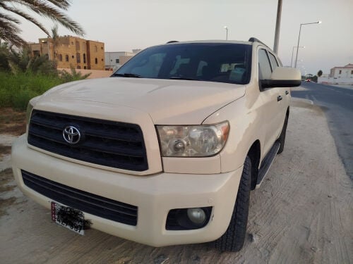 Toyota Sequoia 2010