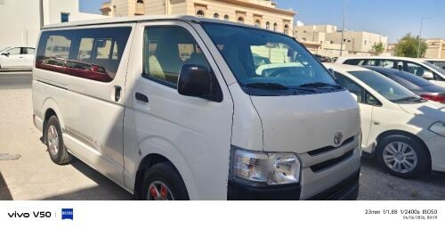 Toyota haice passenger