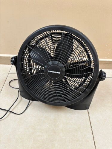 16inch Black and Decker box Fan