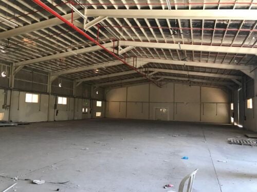 800 square meter carpentry workshop