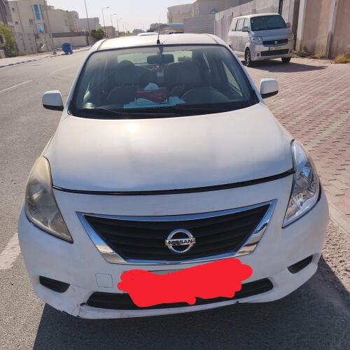 للإيجار سيارة نيسان صنى 