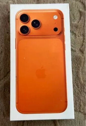 iPhone 17 pro -256GB -Cosmic Orange