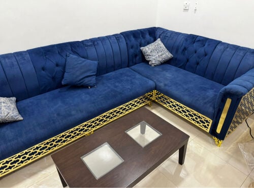 أثاث للبيع بأسعار رمزية 