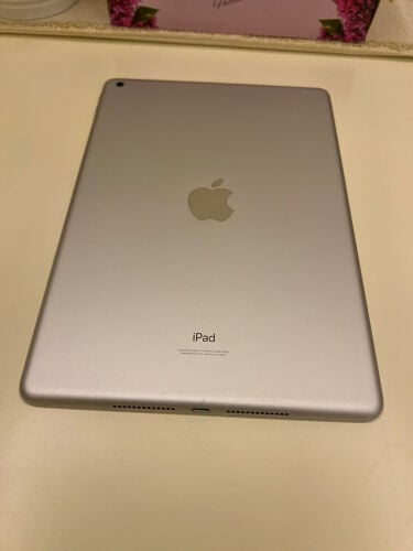 iPad 9 used clean 