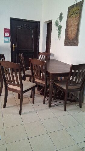 dinning table with 6 chairs