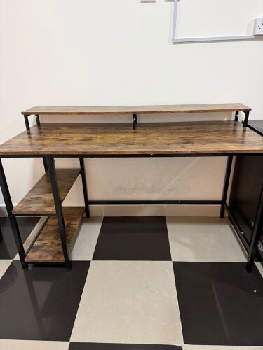 desk and chair for sale 