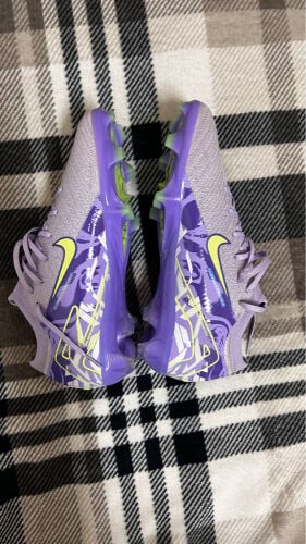 football shoes 