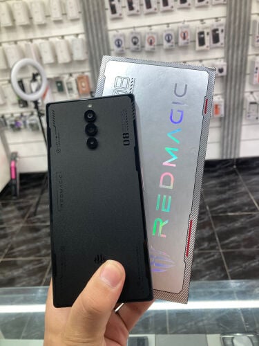 REDMAGIC 8 PRO 