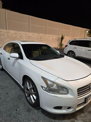 Nissan Maxima