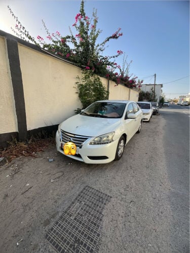 نيسان سنترا للبيع
