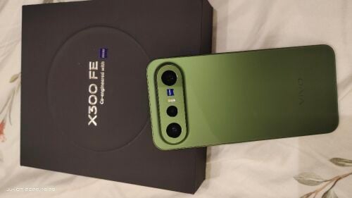 Vivo x300 FE