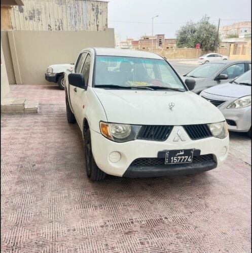 ميتسوبيش د200 موديل 2007