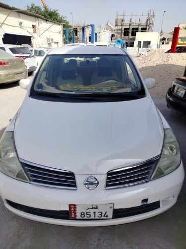 nissan tida 