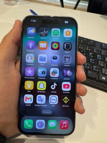 iPhone 15 pro Titanium Colour
