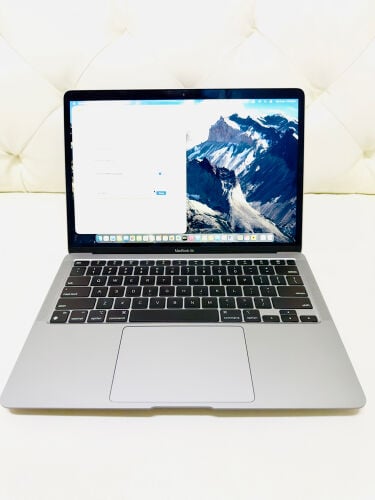 MacBook M1 Air- Urgent Sale