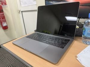 Macbook pro 14 inch