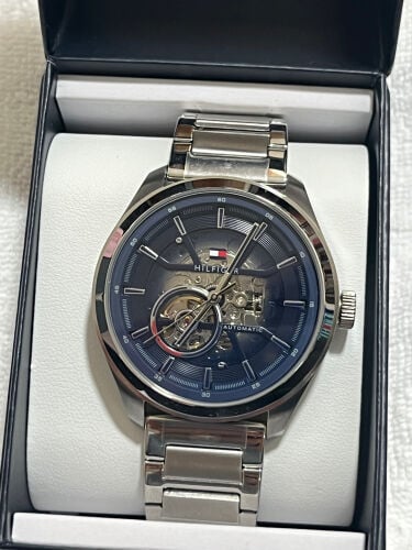 Tommy watch