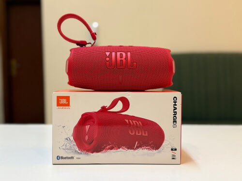 JBL CHARGE 6 - powerful bass